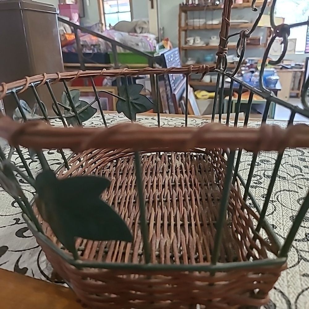 Wicker and Metal Basket - Picture 6 of 8